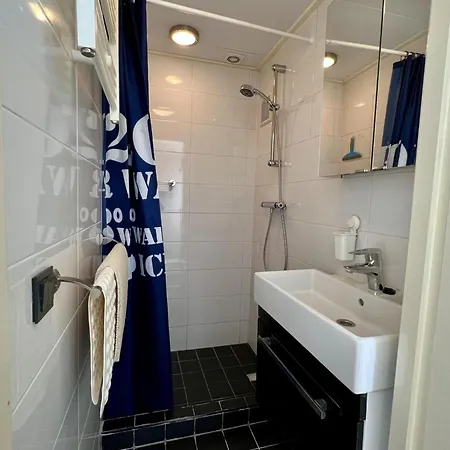 With Cosy Terrace * Sint Maartensvlotbrug