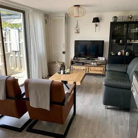 Дом отдыха With Cosy Terrace *